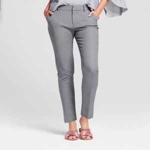 Gray Mid Rise Slim Ankle Pant - 10